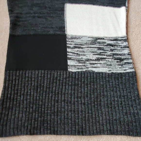 M Street size Medium color block tunic sweater - Picture 6 of 8